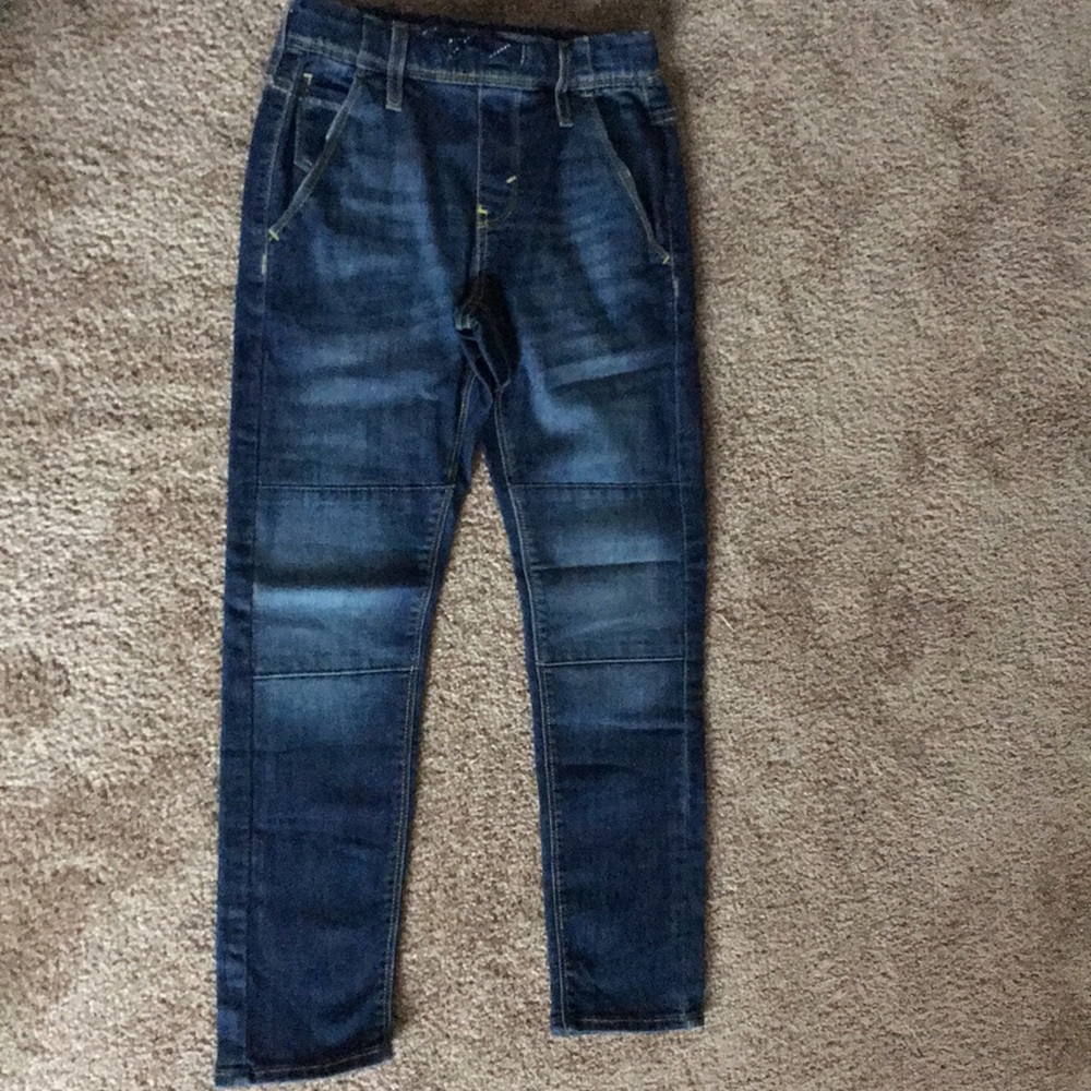 Denizen from Levi’s dark wash jeans